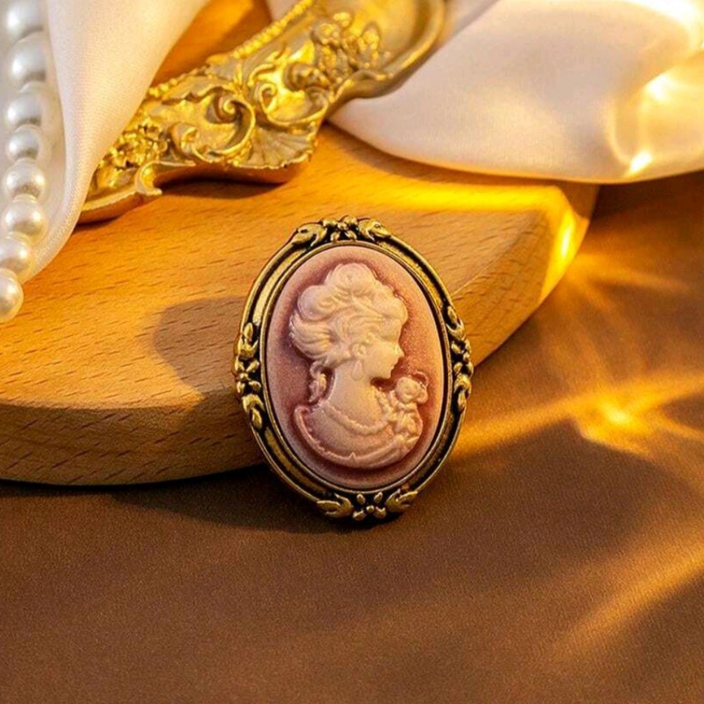 Vintage Antique Look Pink Cameo Brooch New!